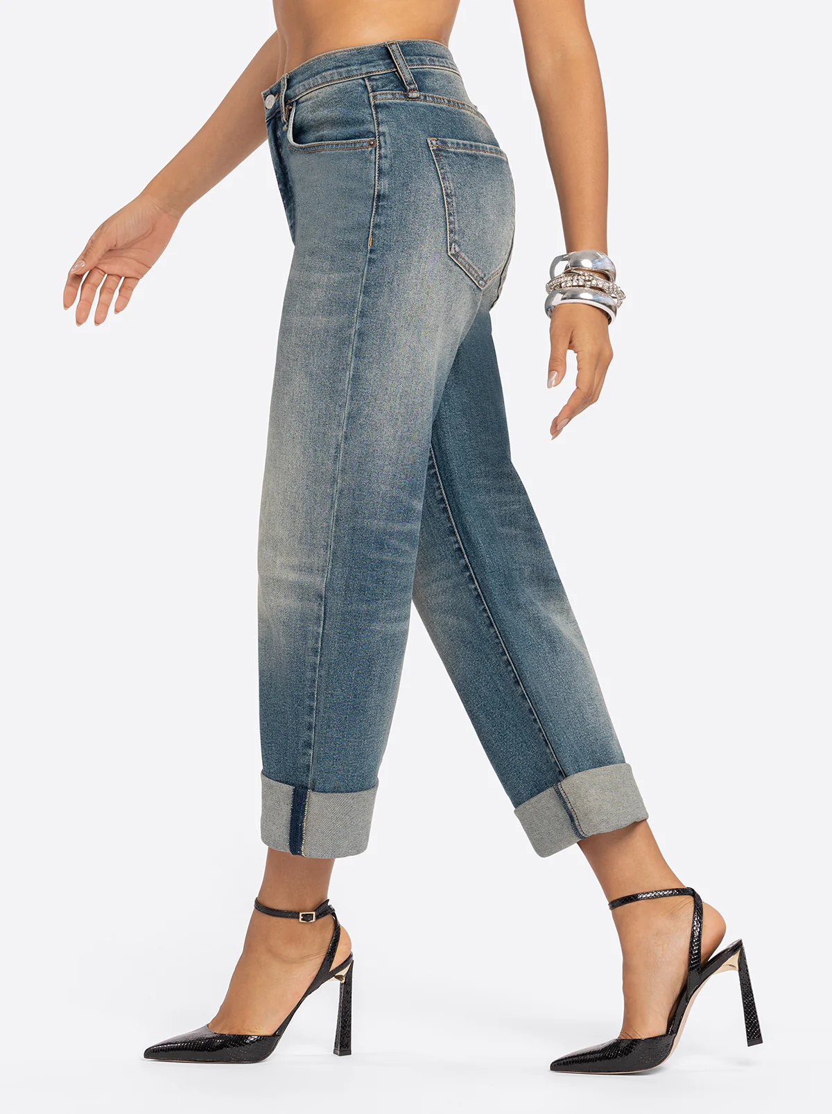 Jessica Simpson 2.0 Billie Relaxed Jeans in Sully - Image 2