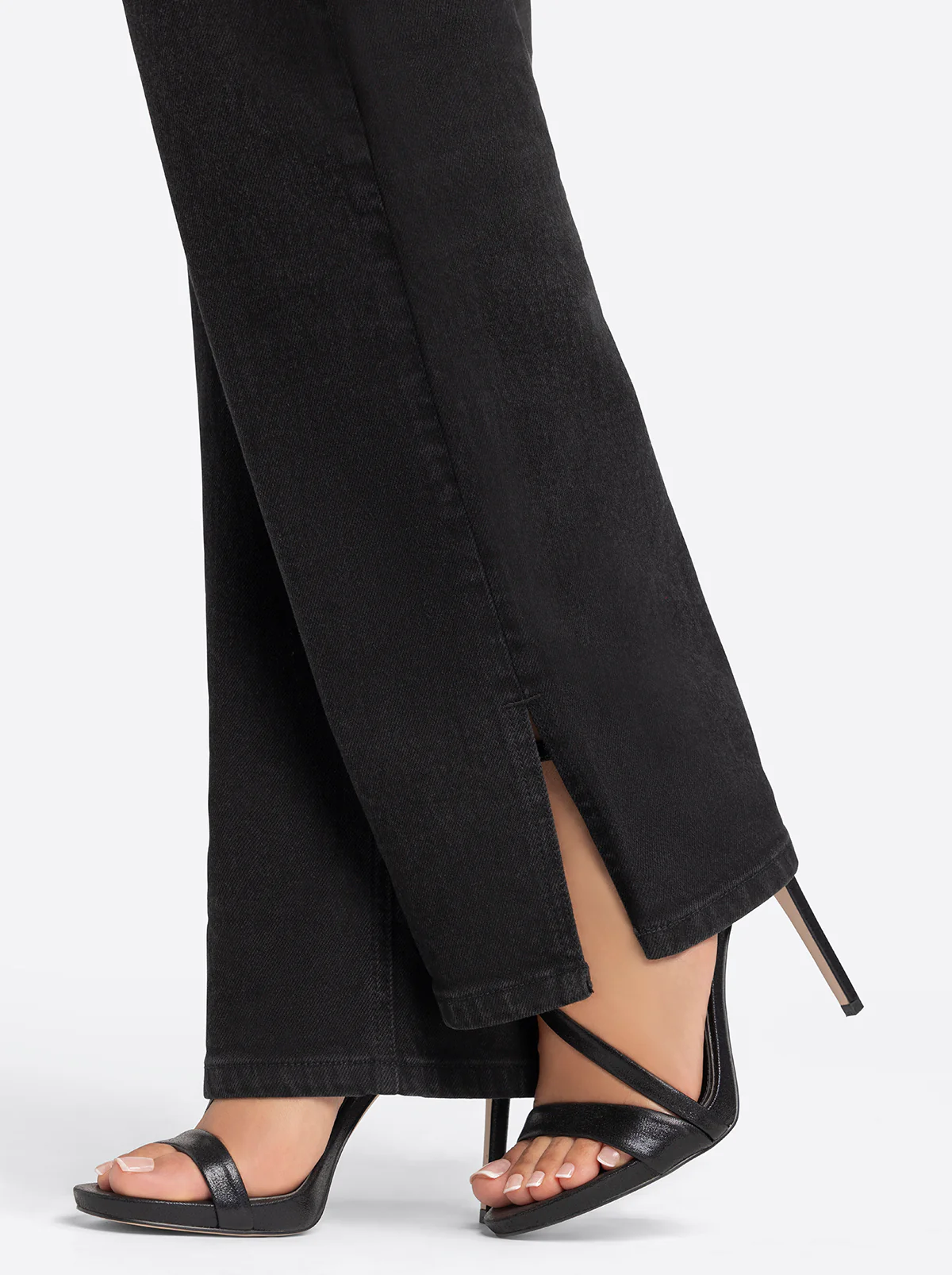 Jessica Simpson 2.0 Joan Stovepipe Jeans in Luminous - Image 4