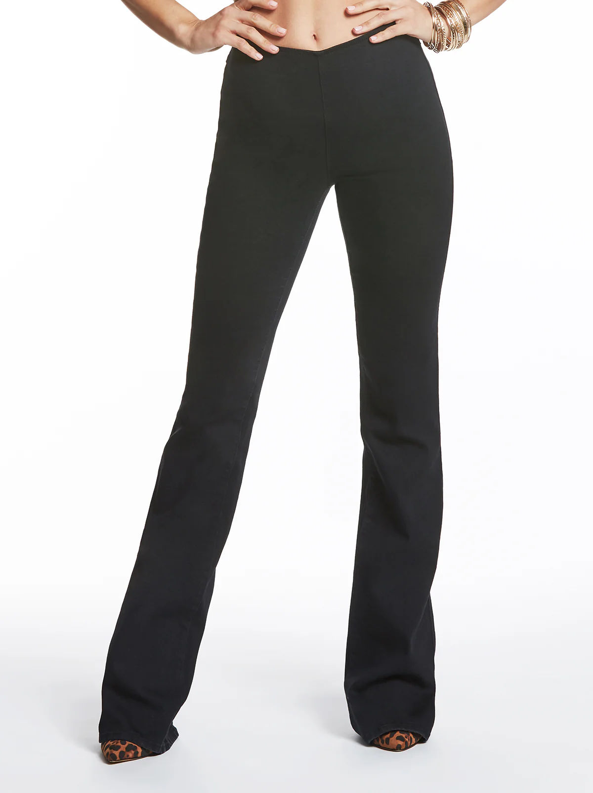 Pull On Flare in Black