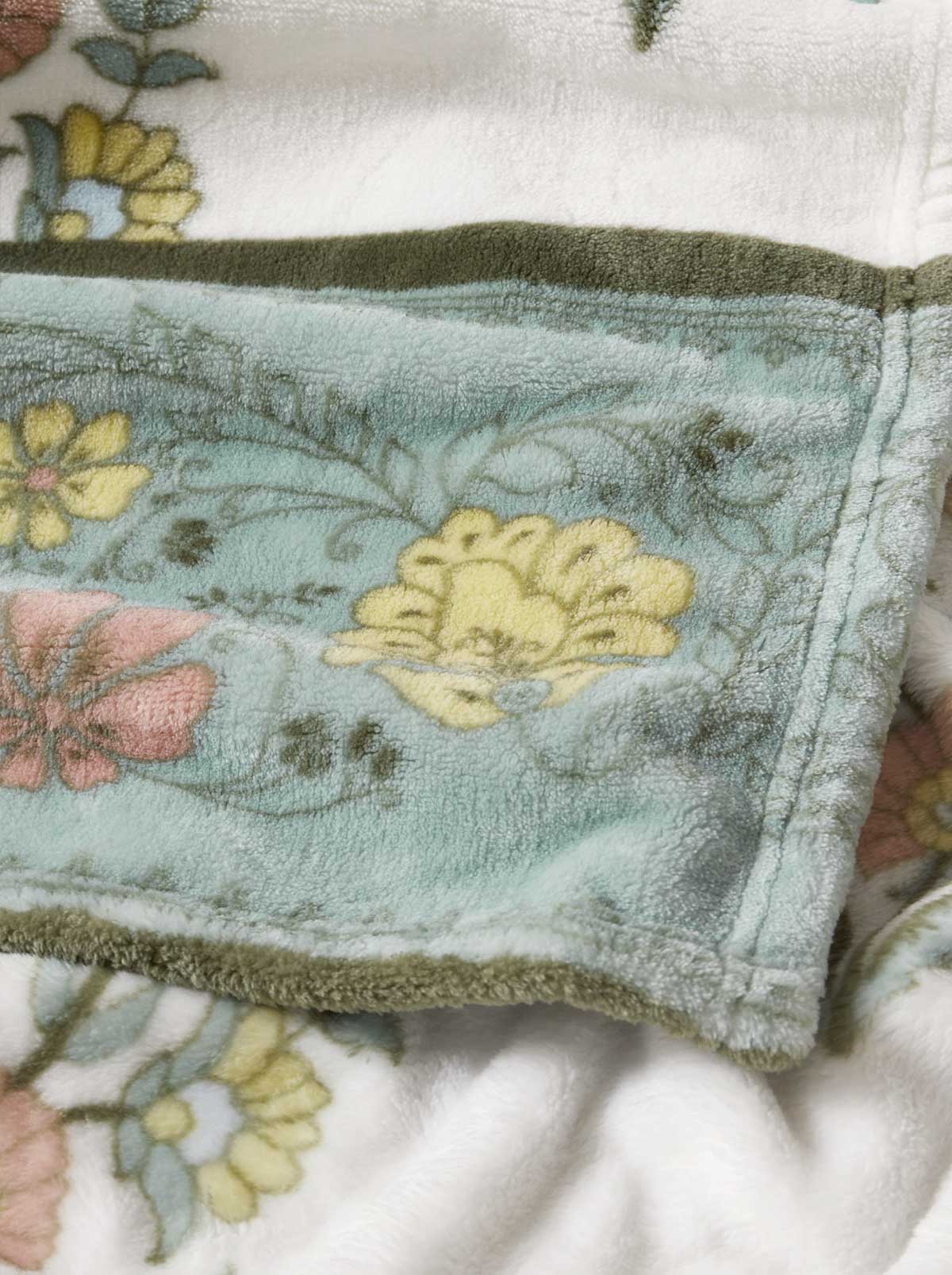 Serenity Plush Throw in Sage - Image 3